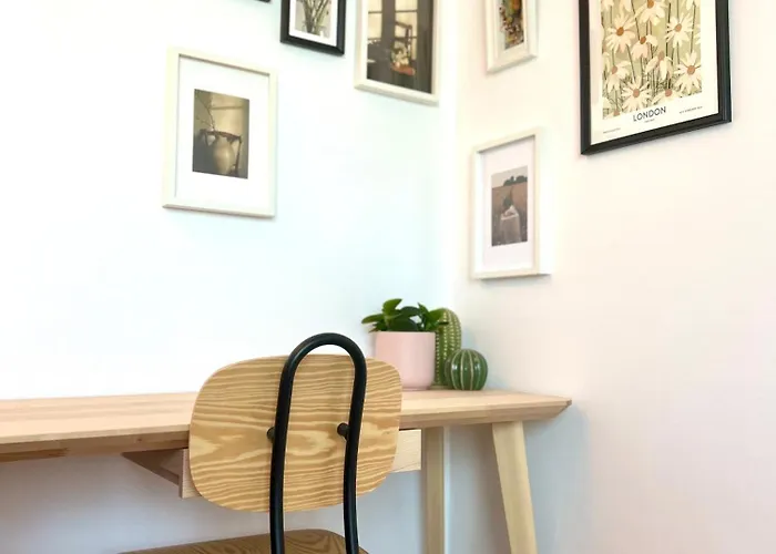 Urban Parkside Retreat Cozy 2-Bed Ap By Metro